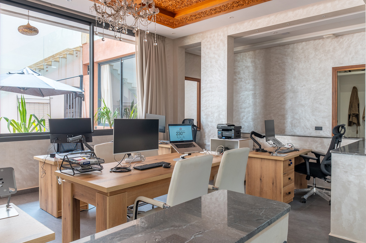 Digital-Nomad-Executive-Work-Lounge-3