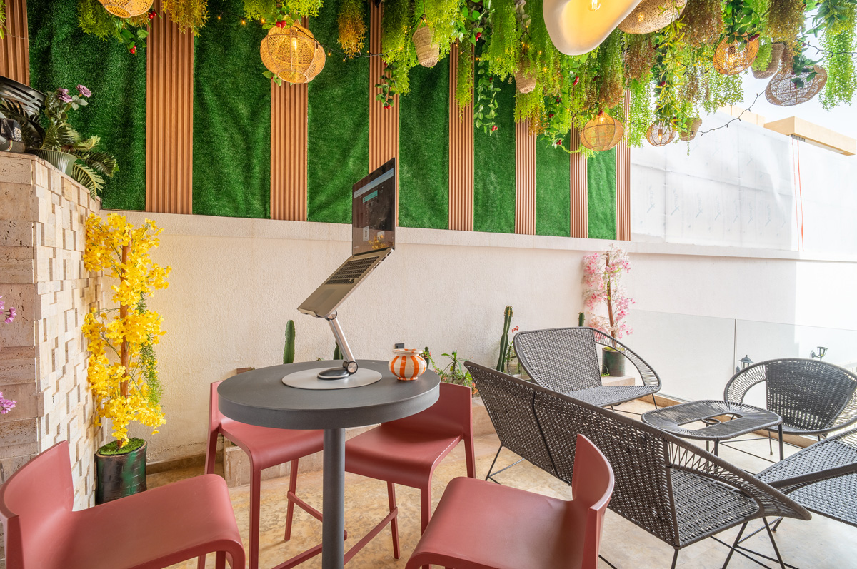 Outdoor-Work-Networking-Areas-5