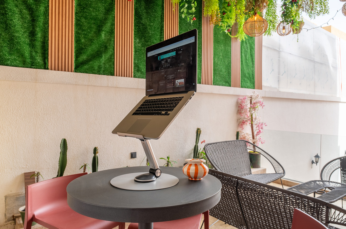 Outdoor-Work-Networking-Areas-6